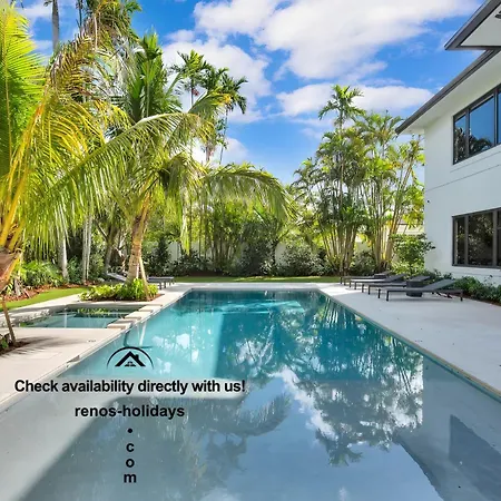 Holiday home Luxxury In With Pool *