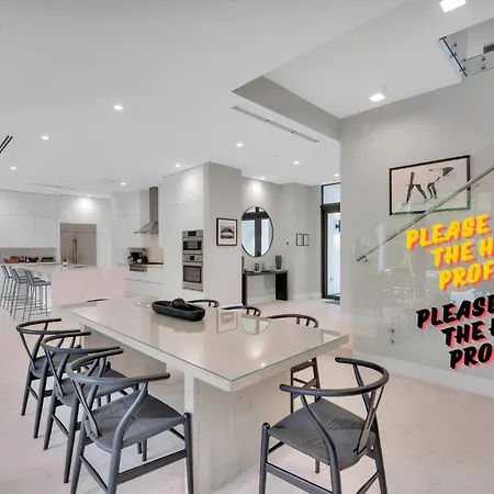 Luxxury In With Pool Ferienhaus
