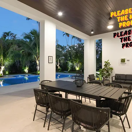 Luxxury In With Pool Nice